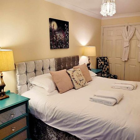 Apartment 2 Дарлингтън Екстериор снимка